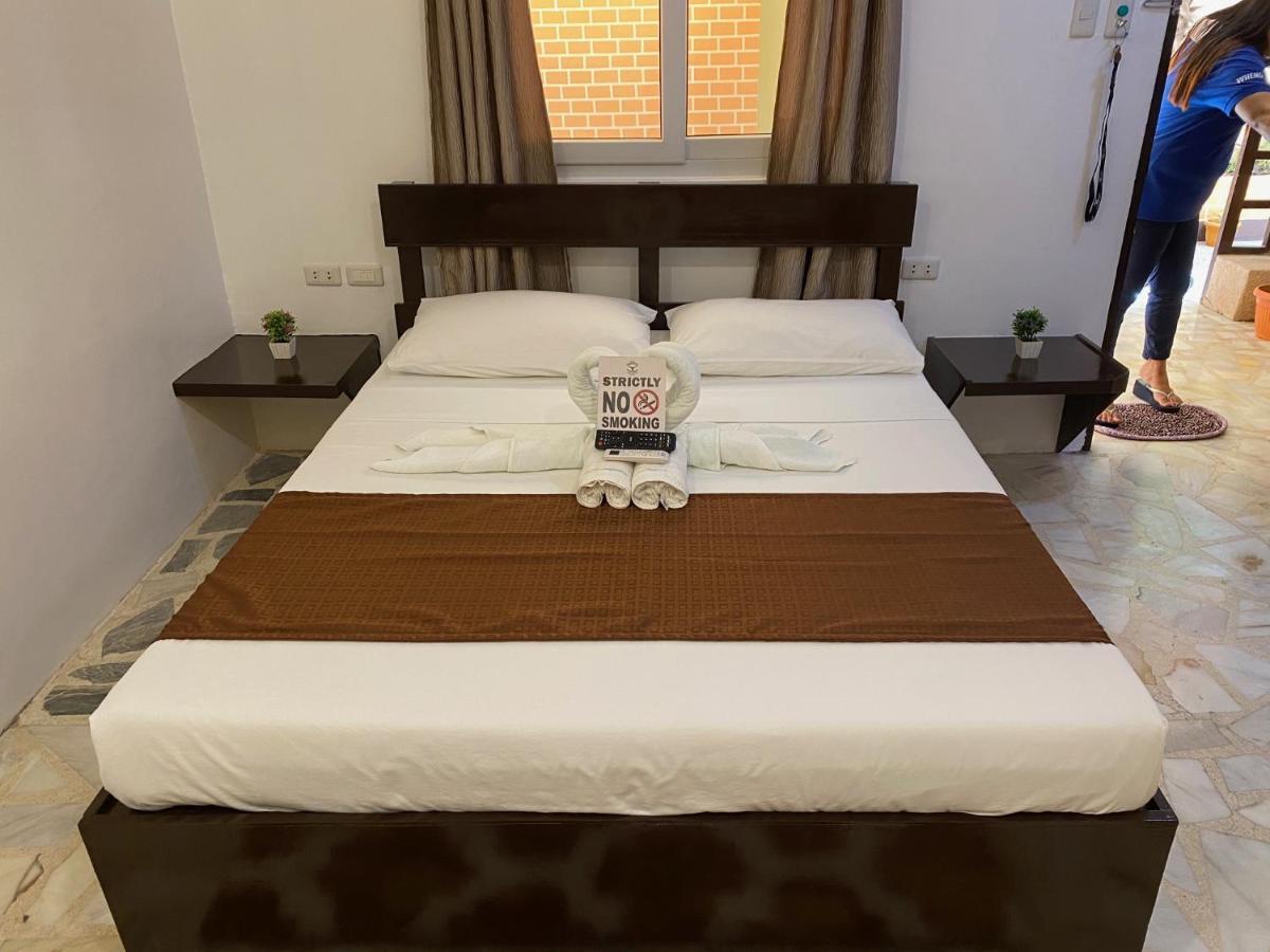 Papa Freds Beach Resort Puerto Galera Dış mekan fotoğraf