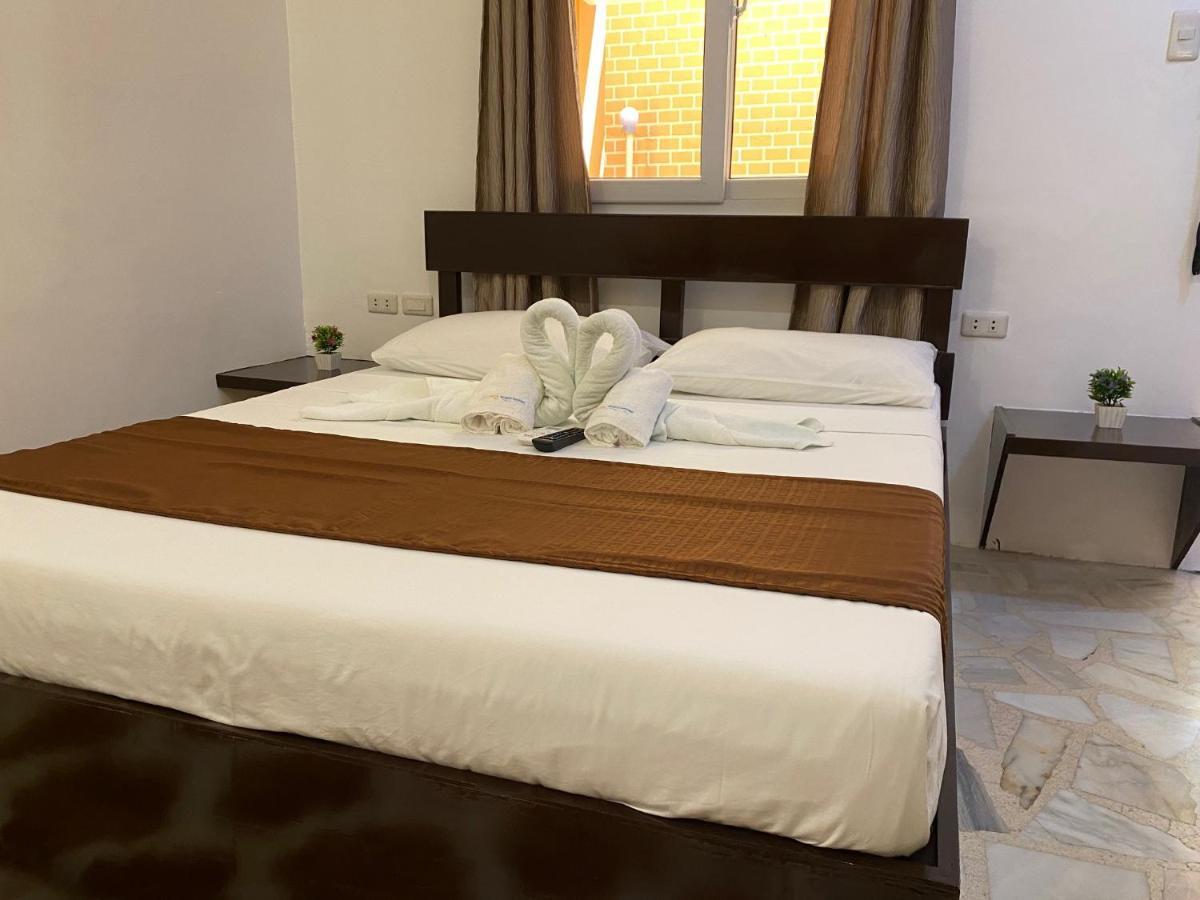 Papa Freds Beach Resort Puerto Galera Dış mekan fotoğraf