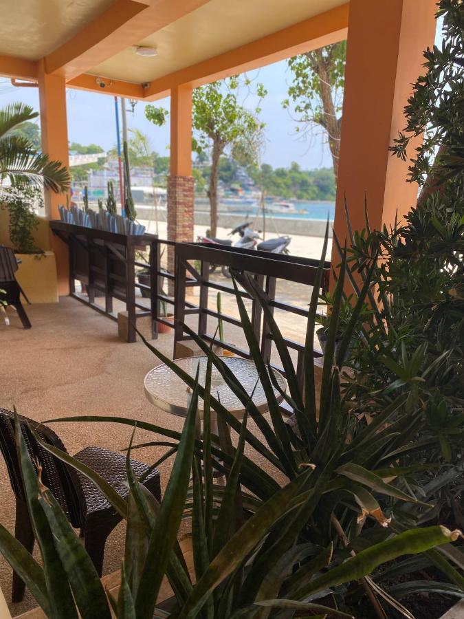 Papa Freds Beach Resort Puerto Galera Dış mekan fotoğraf