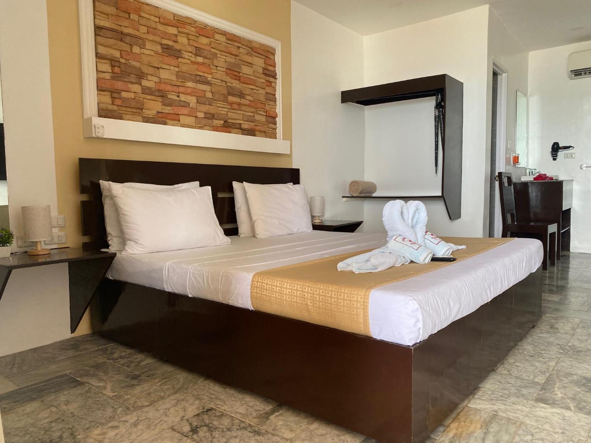 Papa Freds Beach Resort Puerto Galera Dış mekan fotoğraf