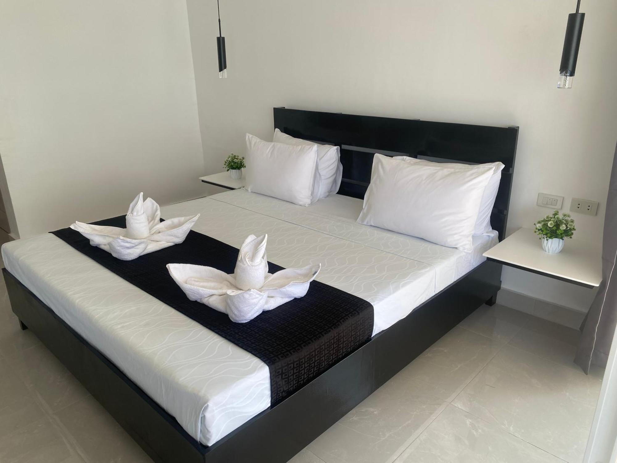 Papa Freds Beach Resort Puerto Galera Dış mekan fotoğraf